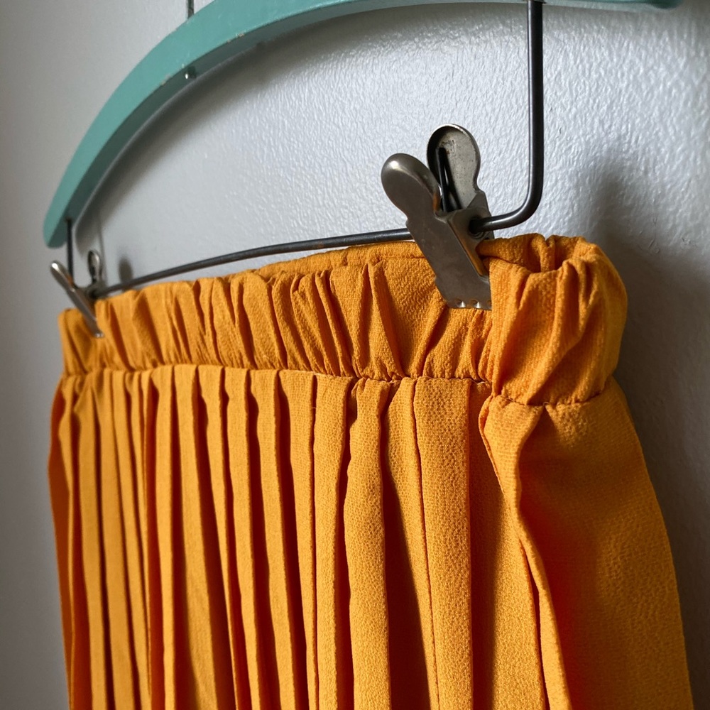 Mustard Midi Skirt - Picture 5 of 7